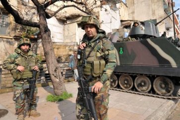 Lebanese army soldiers