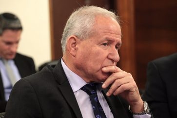 avi_dichter