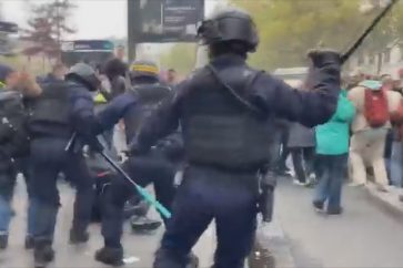French police attacking protesters