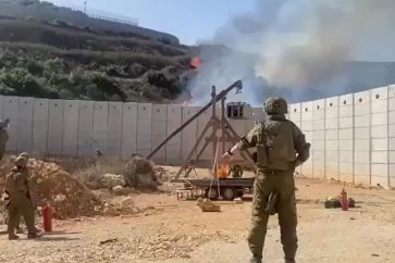 Israeli soldiers catapult Lebanon