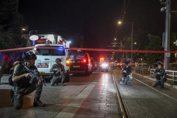 Israeli policemen